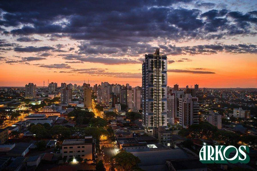 Apartamento com 3 dormitórios à venda, 135 m² por R$ 1.900.000,00 - Centro - Cascavel/PR