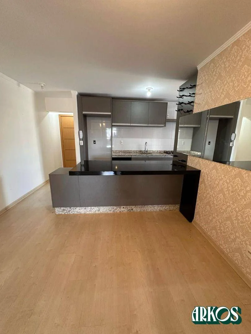 Apartamento com 3 dormitórios à venda, 87 m² por R$ 650.000 - Centro - Cascavel/PR