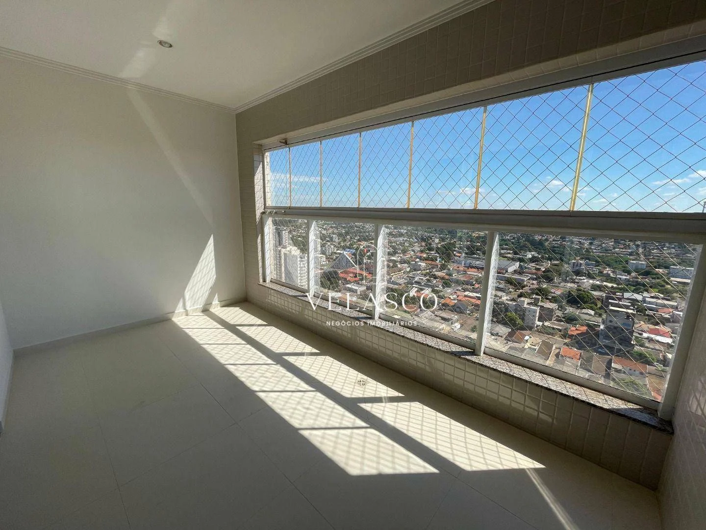 Apartamento com 3 suítes no Abraham Lincoln, 136 m² por R$ 1.200.000 - Centro - Cascavel/PR
