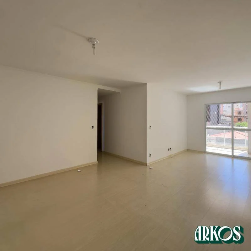Apartamento com 3 dormitórios à venda, 123 m² por R$ 849.000 - Centro - Cascavel/PR