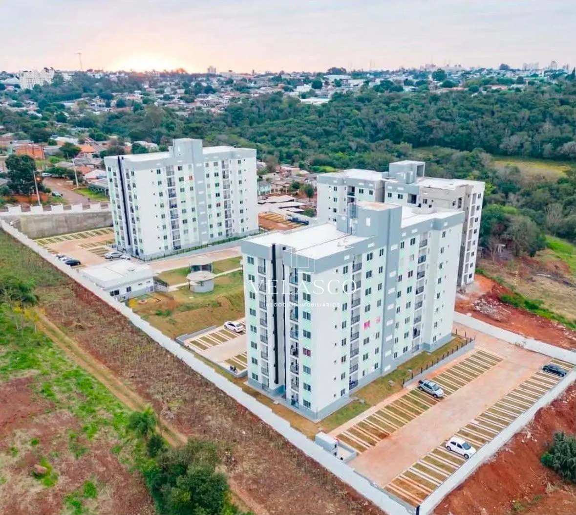 Apartamento com 2 dormitórios à venda, 48 m² por R$ 280.000 - Universitário - Cascavel/PR