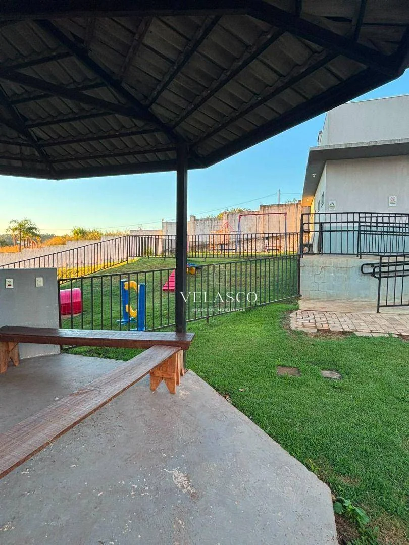 Apartamento com 2 dormitórios à venda, 48 m² por R$ 280.000 - Universitário - Cascavel/PR