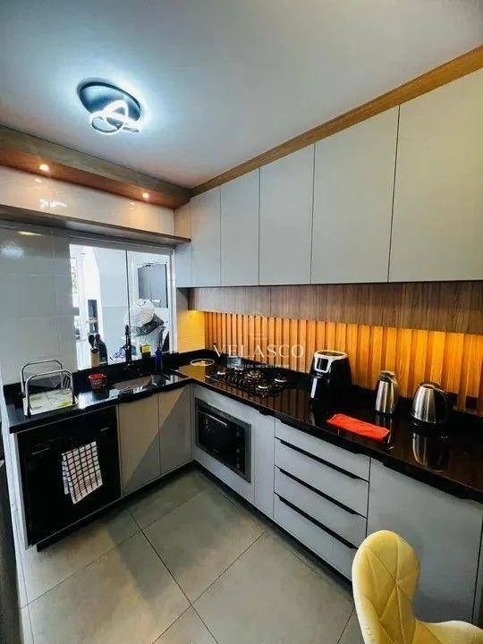 Apartamento semimobiliado com 02 quartos por R$ 430.000 - Cancelli - Cascavel/PR