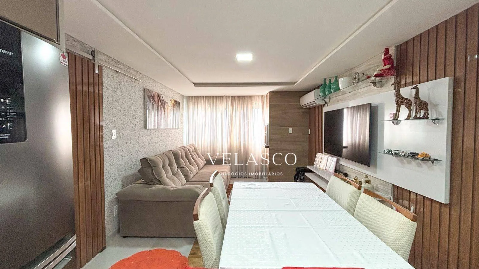 Apartamento com 2 dormitórios à venda, 57 m² por R$ 399.000 - Coqueiral - Cascavel/PR