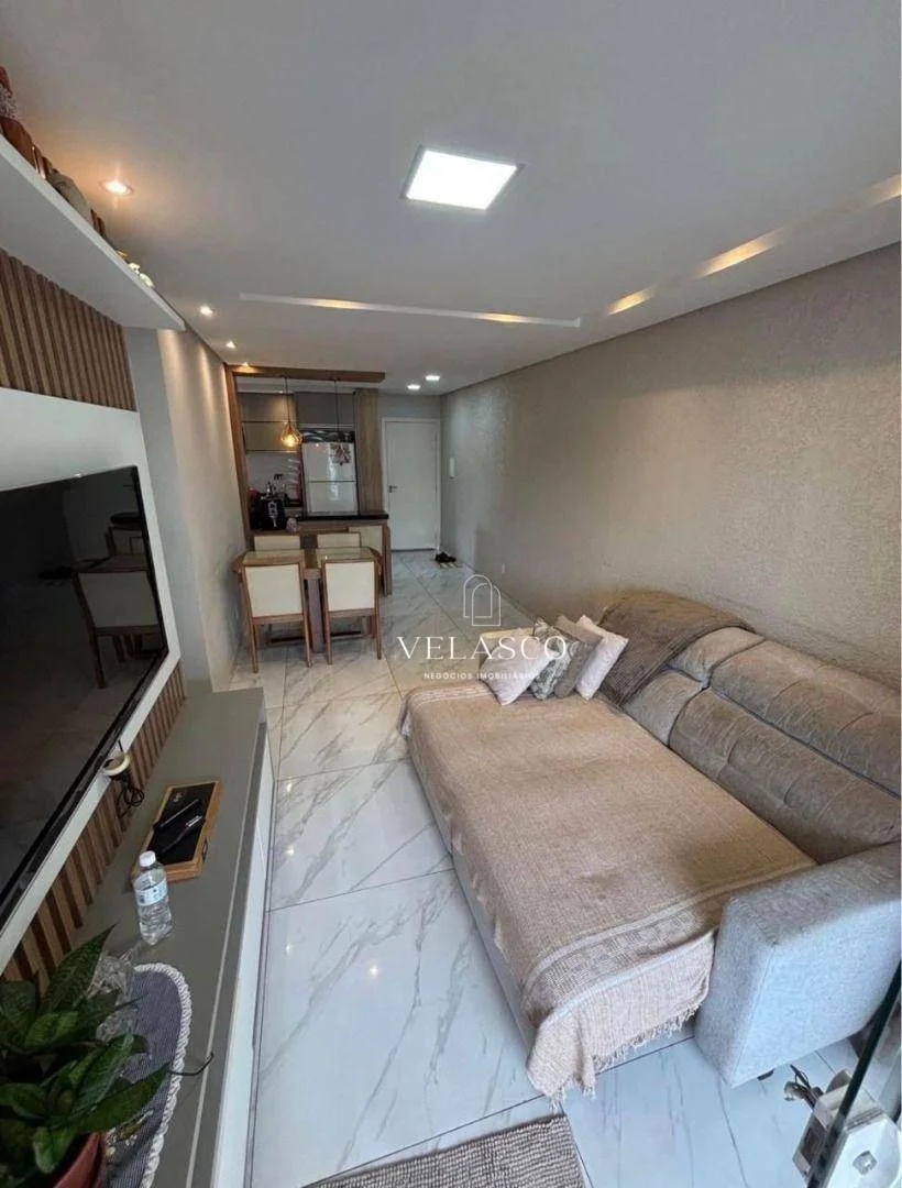 Apartamento com 2 dormitórios à venda, 59 m² por R$ 424.000 - Claudete - Cascavel/PR