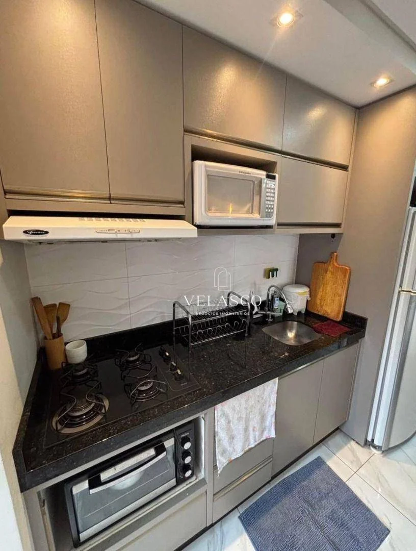 Apartamento com 2 dormitórios à venda, 59 m² por R$ 424.000 - Claudete - Cascavel/PR