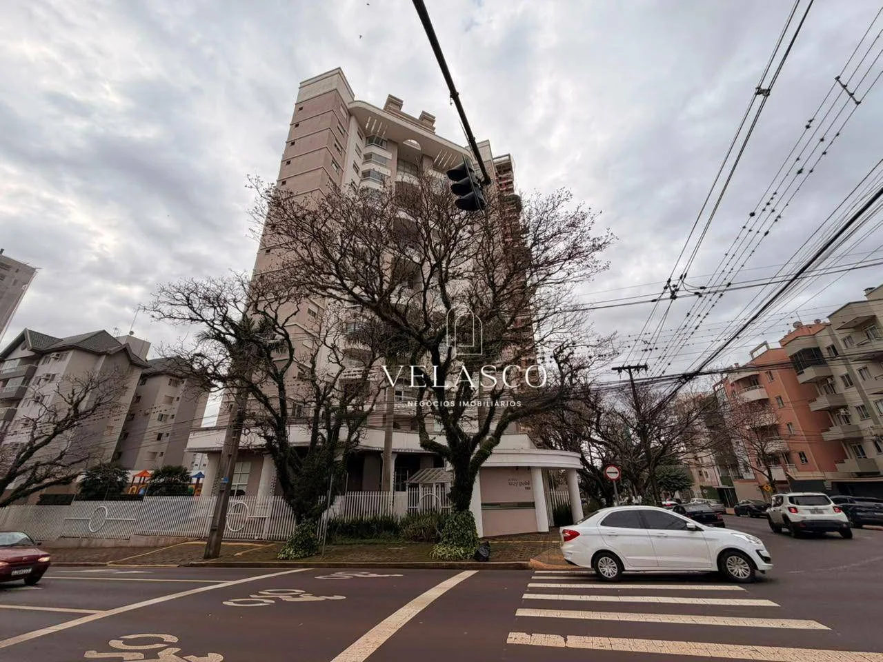 Apartamento com 2 dormitórios à venda, 111 m² por R$ 1.400.000,00 - Centro - Cascavel/PR