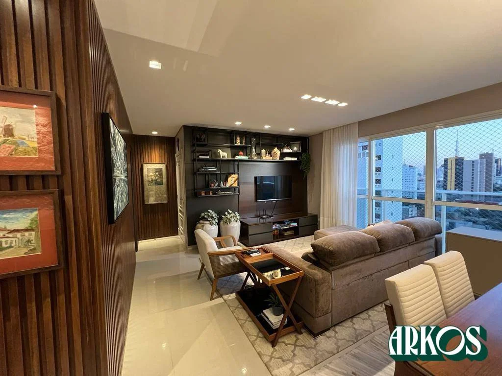 Apartamento com 3 dormitórios à venda, 135 m² por R$ 1.400.000,00 - Centro - Cascavel/PR