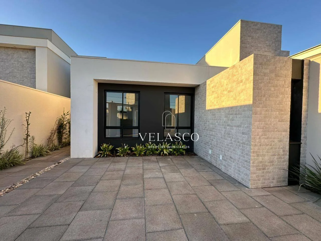 Casa com 2 dormitórios à venda, 109 m² por R$ 650.000,00 - Tropical 2 - Cascavel/PR