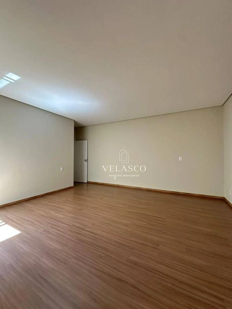 Casa com 3 dormitórios à venda, 131 m² por R$ 950.000,00 - Tropical II - Cascavel/PR
