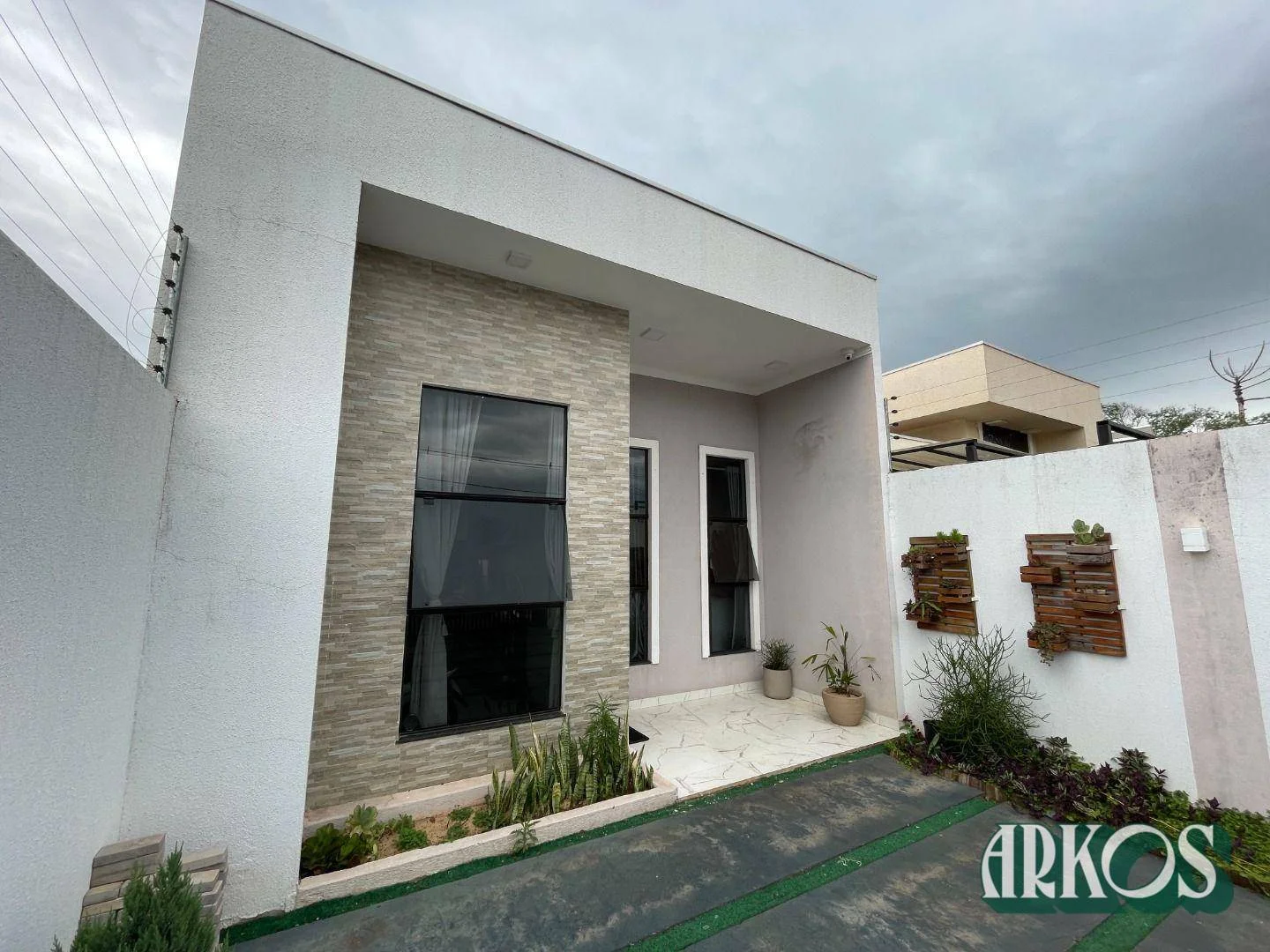 Casa com  1 Suíte 2 dormitórios à venda, 75 m² por R$ 450.000 - Cascavel Velho - Cascavel/PR