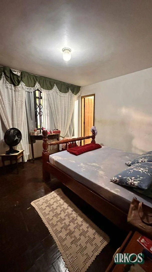 Casa térrea de esquina no Pioneiros Catarinenses com 360m²