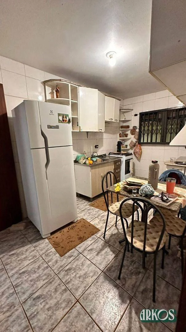 Casa térrea de esquina no Pioneiros Catarinenses com 360m²