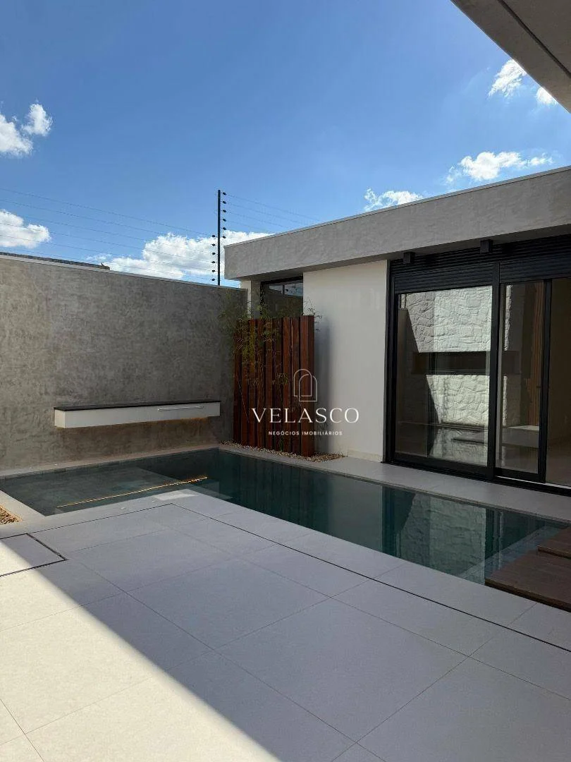Casa com 3 dormitórios à venda, 180 m² por R$ 2.000.000 - Colinas Tropical II - Cascavel/PR