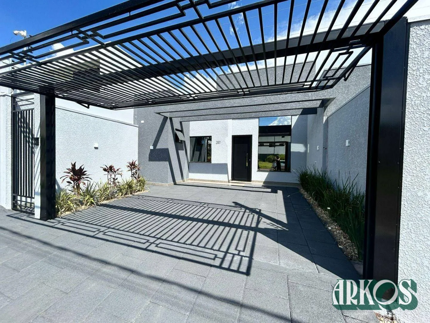 Casa com 2 dormitórios à venda, 90 m² por R$ 600.000,00 - Tropical III - Cascavel/PR