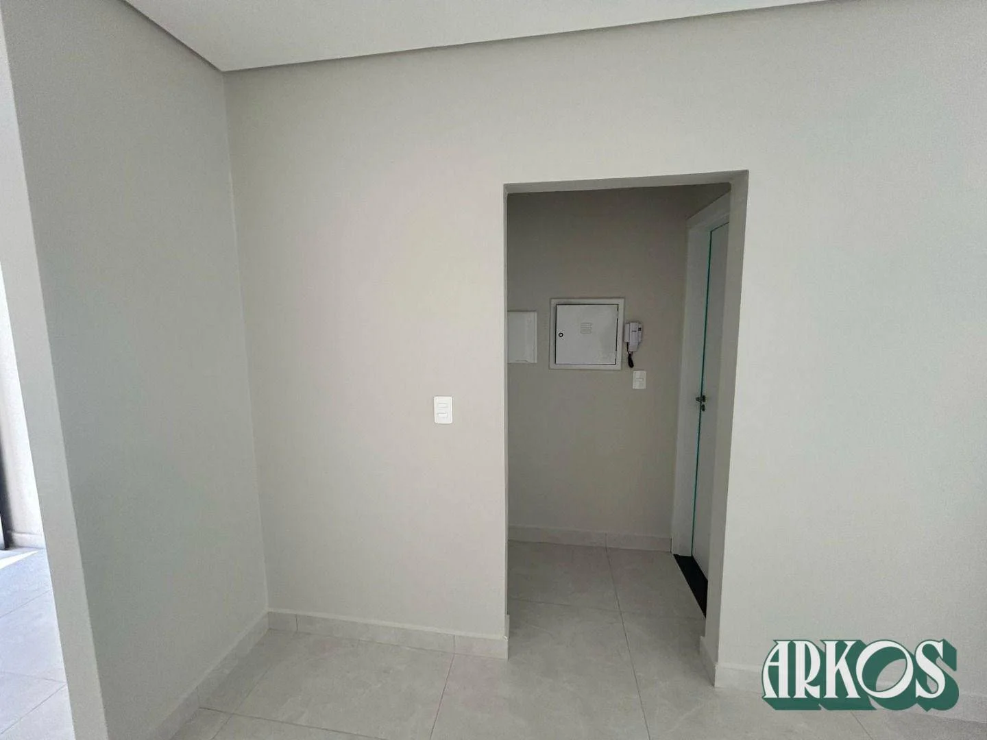 Casa com 2 dormitórios à venda, 90 m² por R$ 600.000,00 - Tropical III - Cascavel/PR