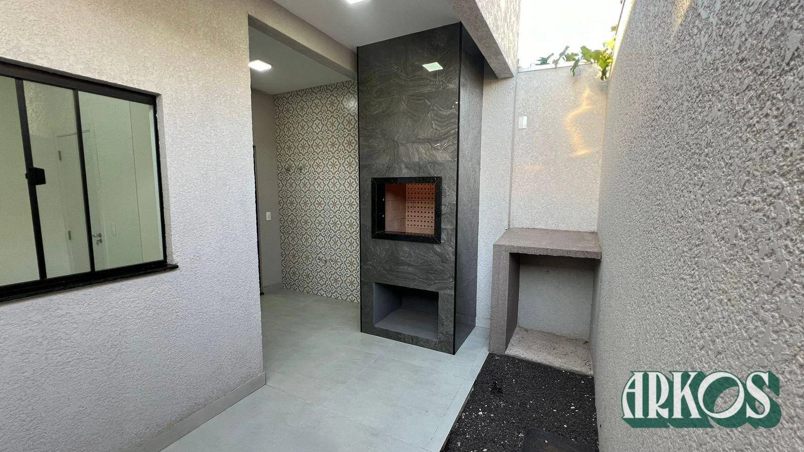 Casa à venda, 77 m² por R$ 460.000 - Angra dos Reis