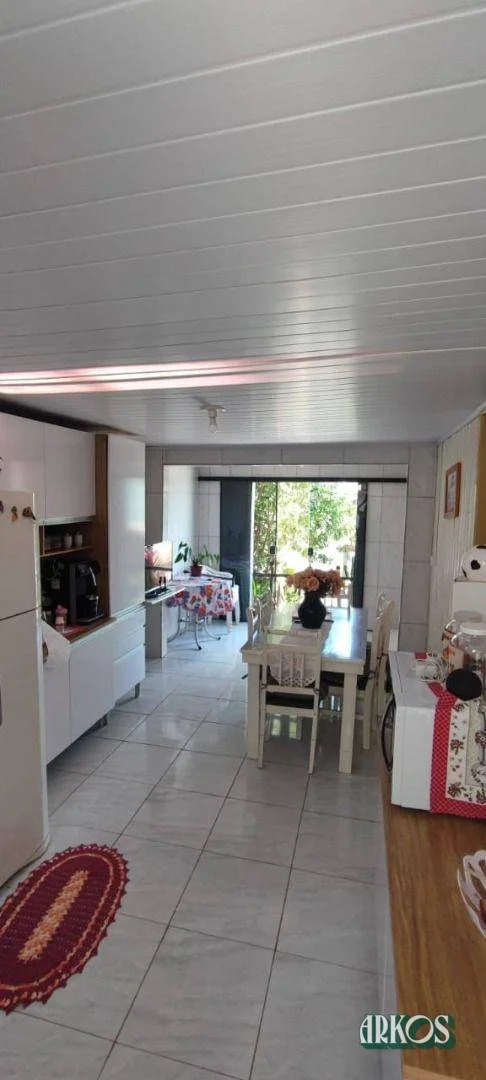 Casa com 3 dormitórios à venda, 200 m² por R$ 850.000,00 - Universitário - Cascavel/PR