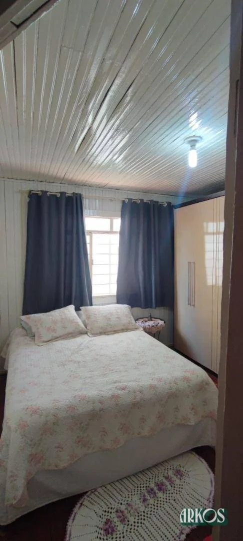Casa com 3 dormitórios à venda, 200 m² por R$ 850.000,00 - Universitário - Cascavel/PR