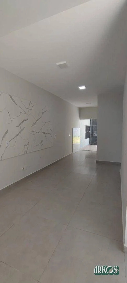 Casa moderna, com possibilidade de financiamento