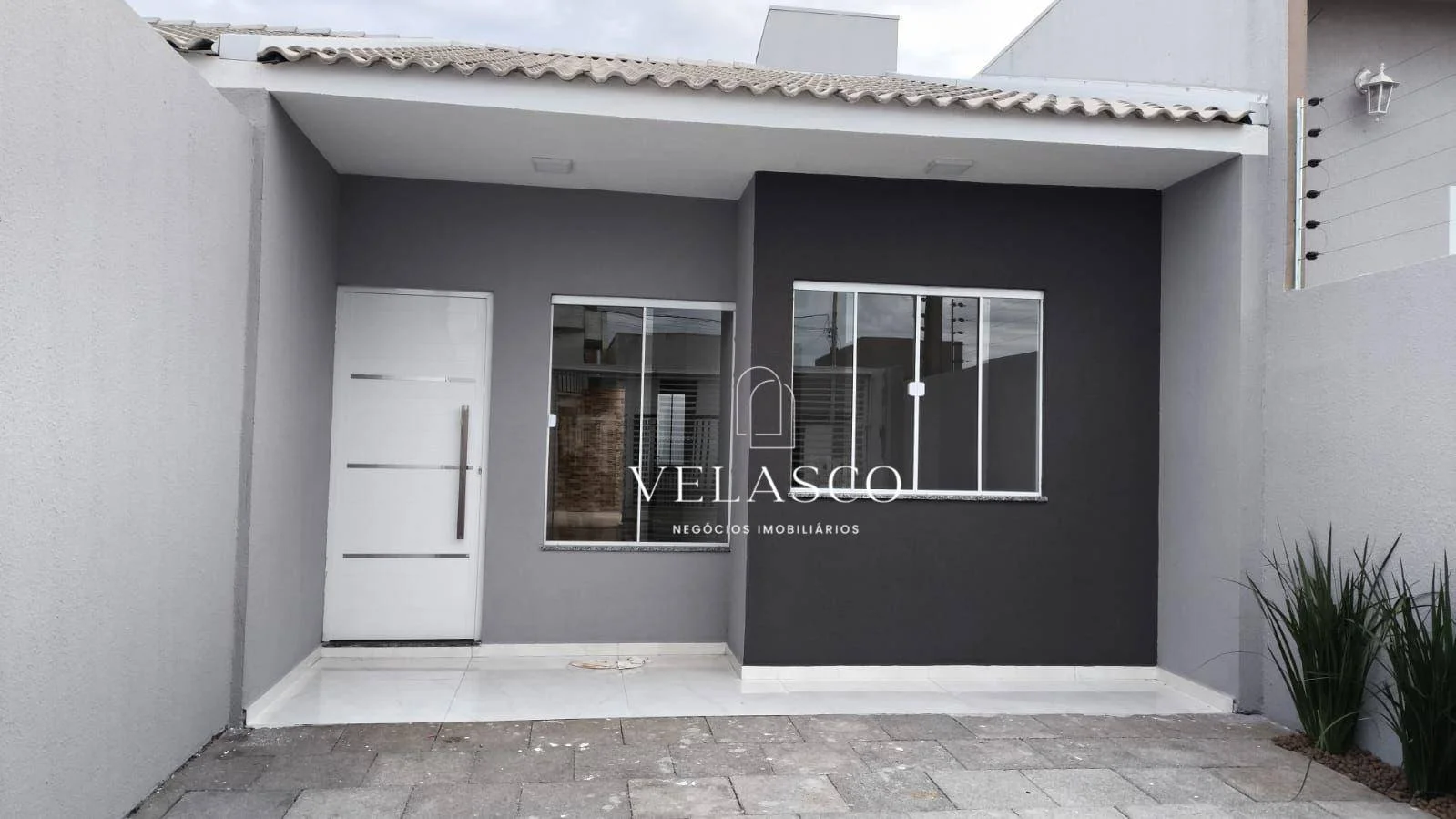 Casa com 2 dormitórios à venda, 60 m² por R$ 340.000,00 - Siena - Cascavel/PR