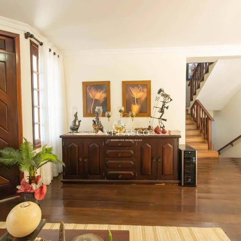 Casa com 4 dormitórios à venda, 350 m² por R$ 4.690.000,00 - Neva - Cascavel/PR