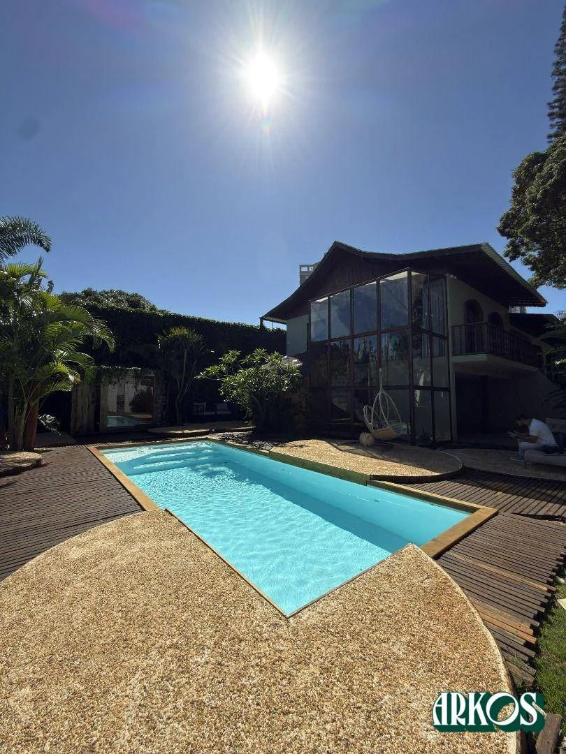 Casa com 3 dormitórios à venda por R$ 3.800.000,00 - Centro - Cascavel/PR