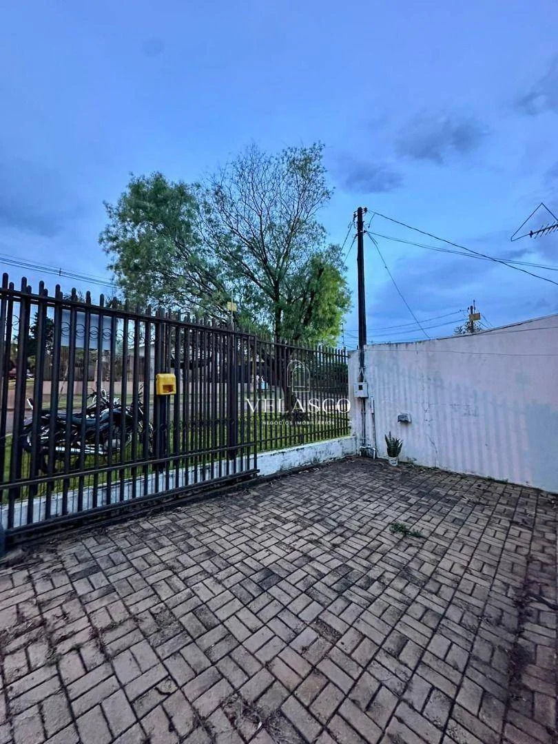 Casa com 3 dormitórios à venda, 110 m² por R$ 350.000 - Universitário - Cascavel/PR