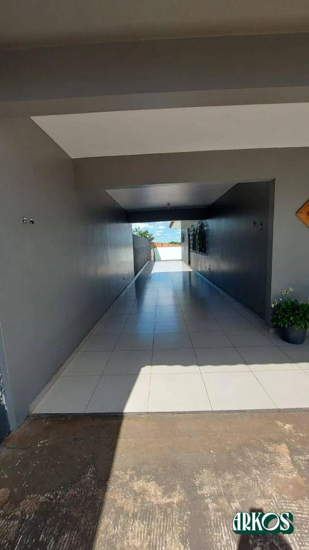 Casa com 3 dormitórios à venda, 240 m² por R$ 1.200.000,00 - São Cristóvão - Cascavel/PR