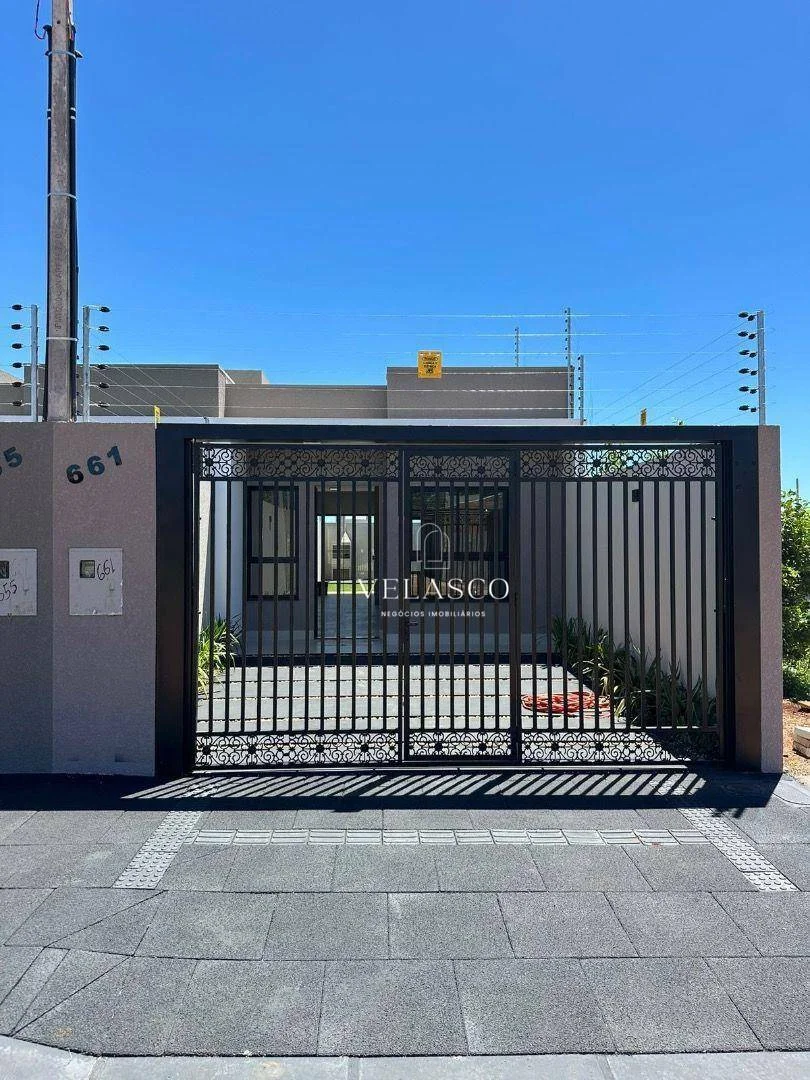 Casa com 2 dormitórios à venda, 57 m² por R$ 335.000 - Interlagos - Cascavel/PR