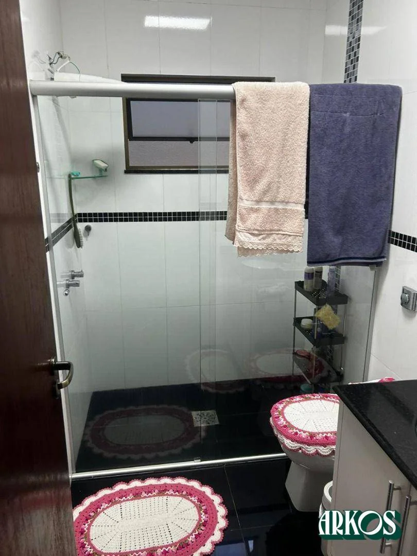 Casa com 4 dormitórios à venda, 286 m² por R$ 1.800.000,00 - Vila Tolentino - Cascavel/PR