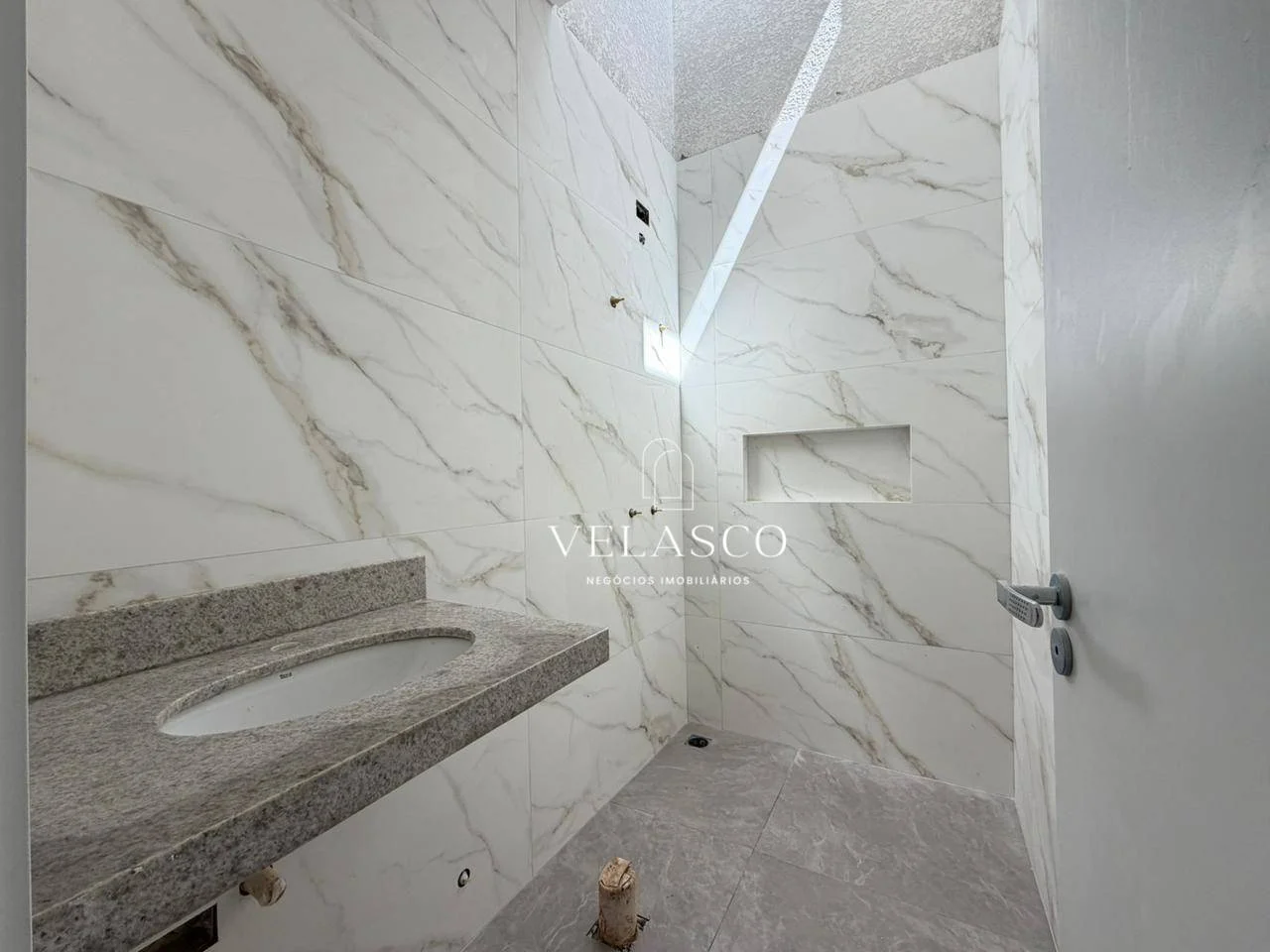 Casa com 2 dormitórios à venda, 68 m² por R$ 415.000,00 - Esmeralda - Cascavel/PR