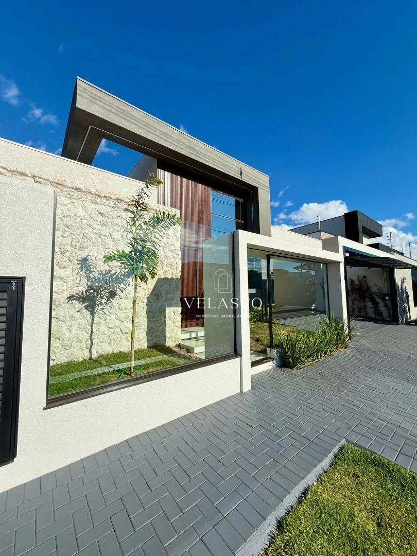 Casa com 3 dormitórios à venda