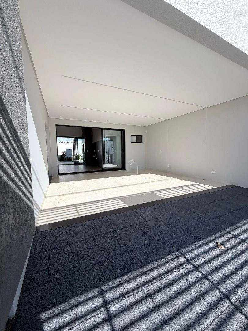 Casa com 3 dormitórios à venda
