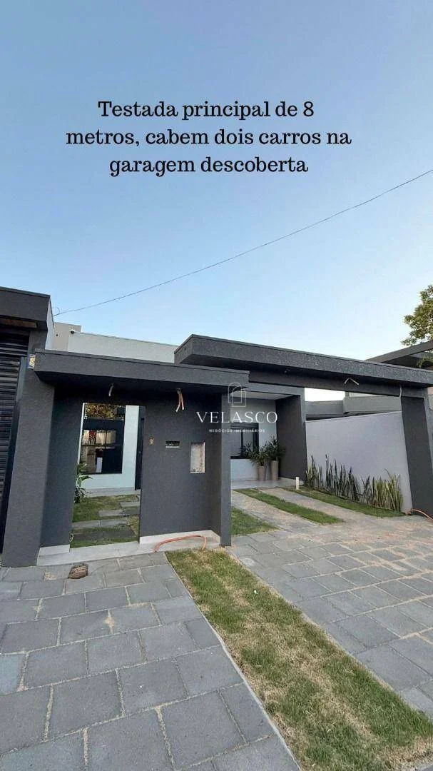 Casa com 3 dormitórios à venda, por R$ 700.000 - Canadá - Cascavel/PR