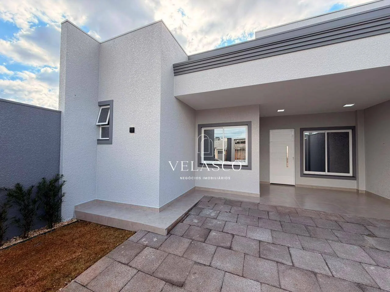 Casa com 2 dormitórios à venda, 67 m² por R$ 460.000,00 - Siena - Cascavel/PR