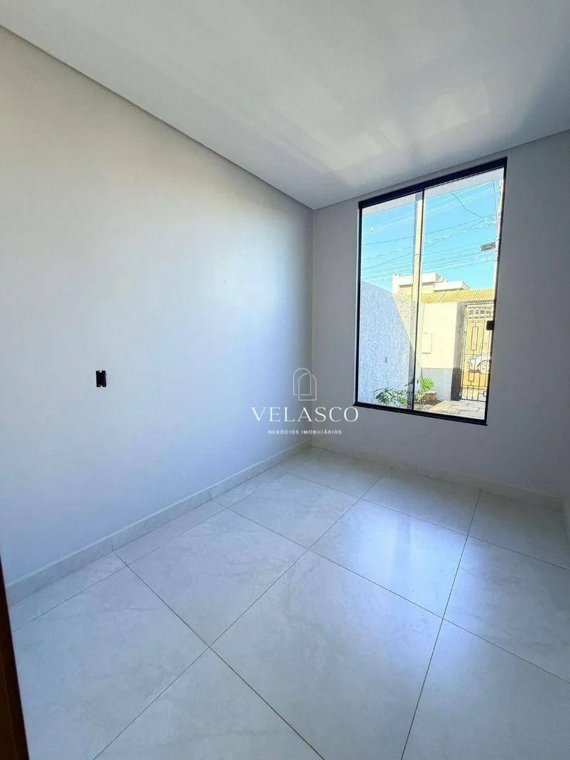 Casa com 2 dormitórios à venda, 62 m² por R$ 370.000 - Esmeralda - Cascavel/PR