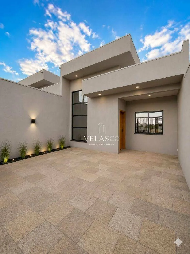 Casa com 1 suíte e mais 2 quartos à venda, 84 m² por R$ 550.000 - Nova Cidade - Cascavel/PR