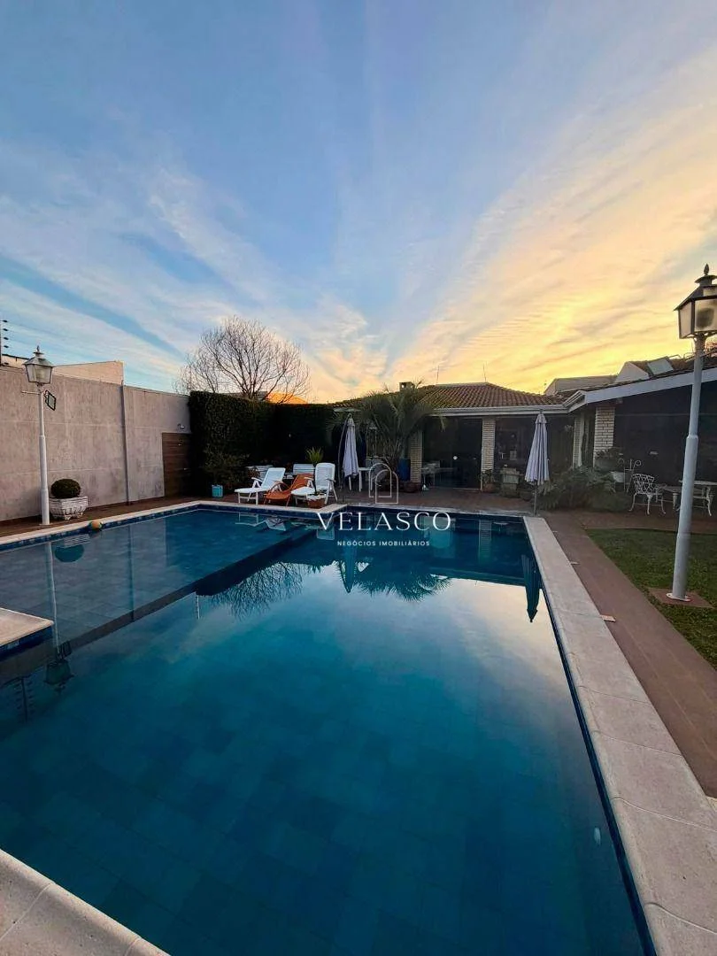 Casa com 2 dormitórios à venda, 350 m² por R$ 1.800.000,00 - Neva - Cascavel/PR