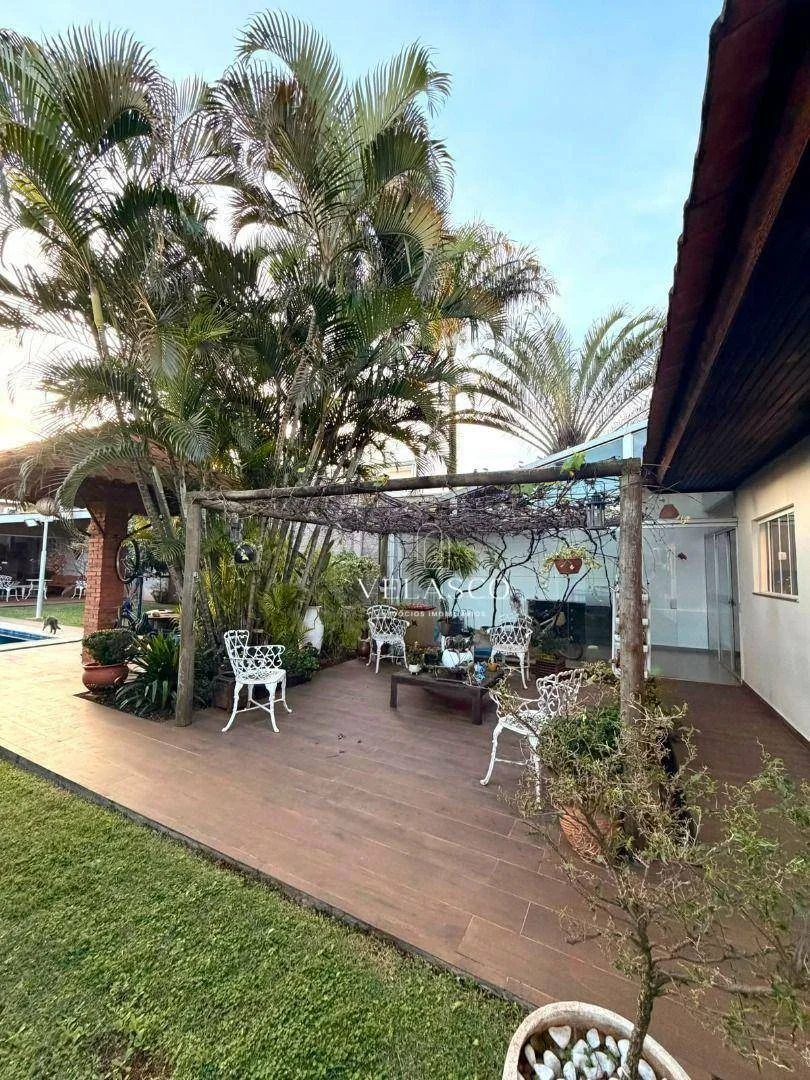 Casa com 2 dormitórios à venda, 350 m² por R$ 1.800.000,00 - Neva - Cascavel/PR