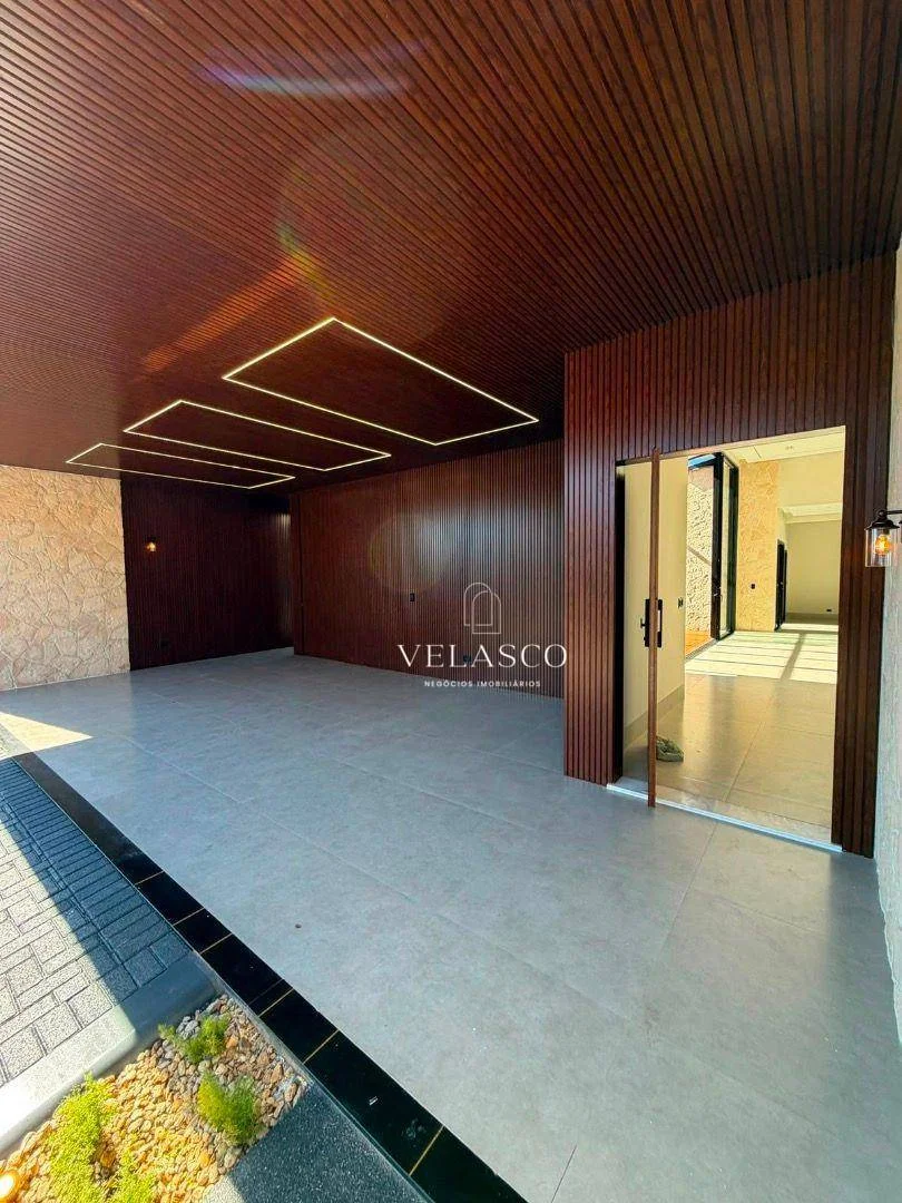 Casa com 3 dormitórios à venda, 300 m² por R$ 3.980.000 - Tropical - Cascavel/PR