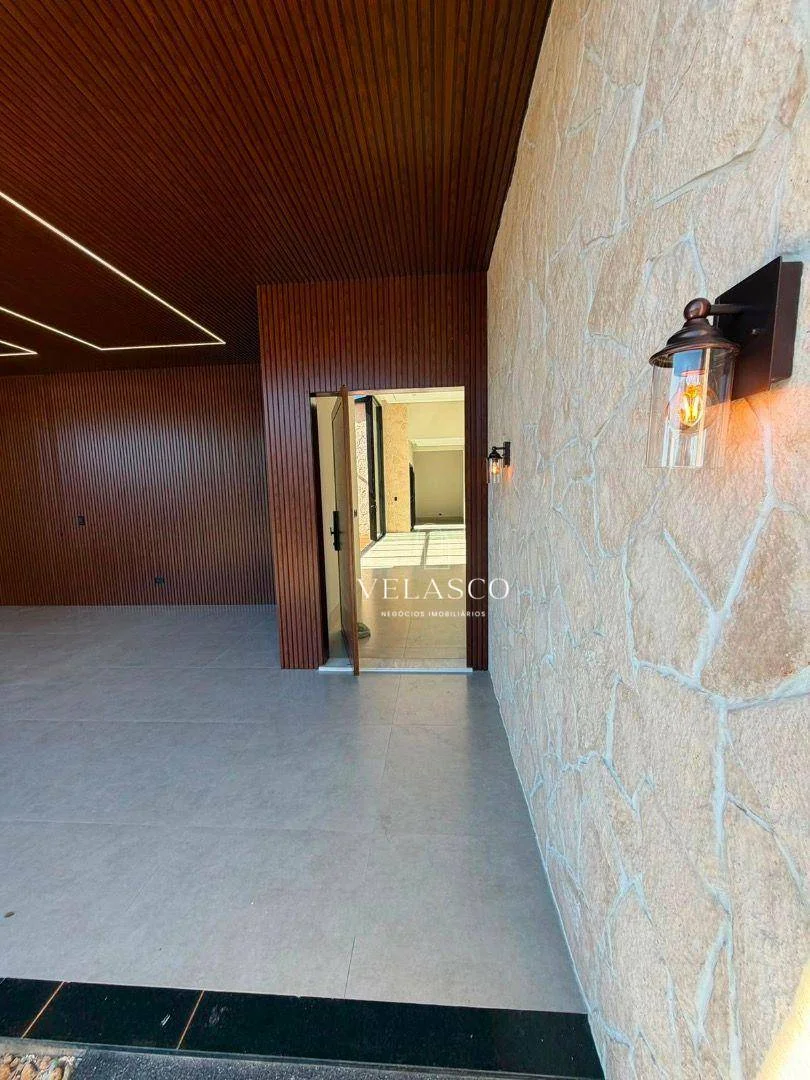 Casa com 3 dormitórios à venda, 300 m² por R$ 3.980.000 - Tropical - Cascavel/PR