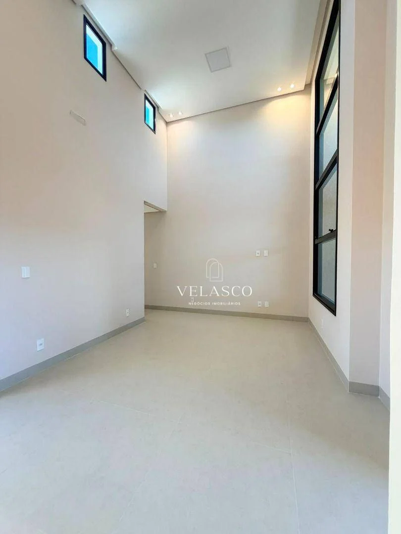Casa com 3 dormitórios à venda, 119 m² por R$ 960.000 - Tropical 4 - Cascavel/PR