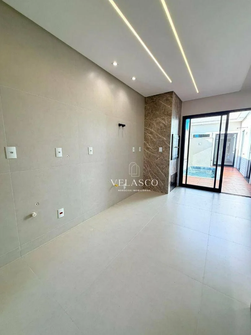 Casa com 3 dormitórios à venda, 119 m² por R$ 960.000 - Tropical 4 - Cascavel/PR