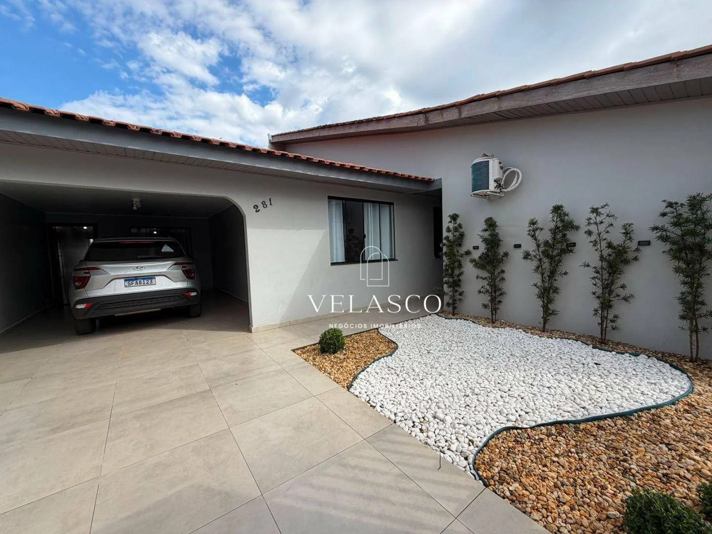 Casa com 4 dormitórios à venda, 267 m² por R$ 950.000,00 - Parque Verde - Cascavel/PR