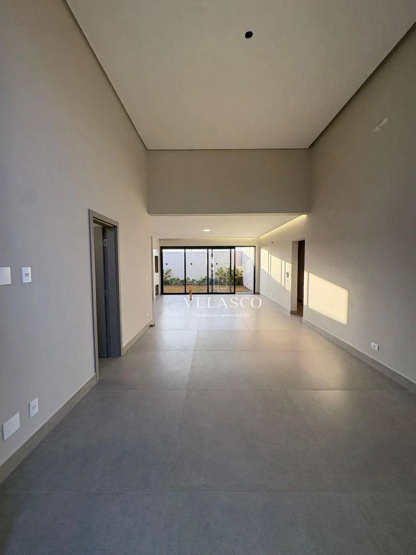 Casa com 3 suítes à venda, 160 m² por R$ 1.400.000 - Tropical IV - Cascavel/PR