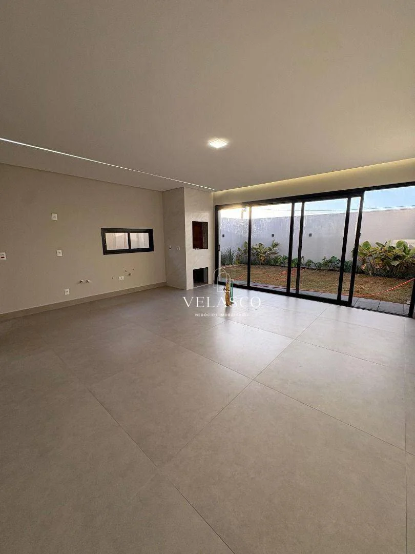 Casa com 3 suítes à venda, 160 m² por R$ 1.400.000 - Tropical IV - Cascavel/PR