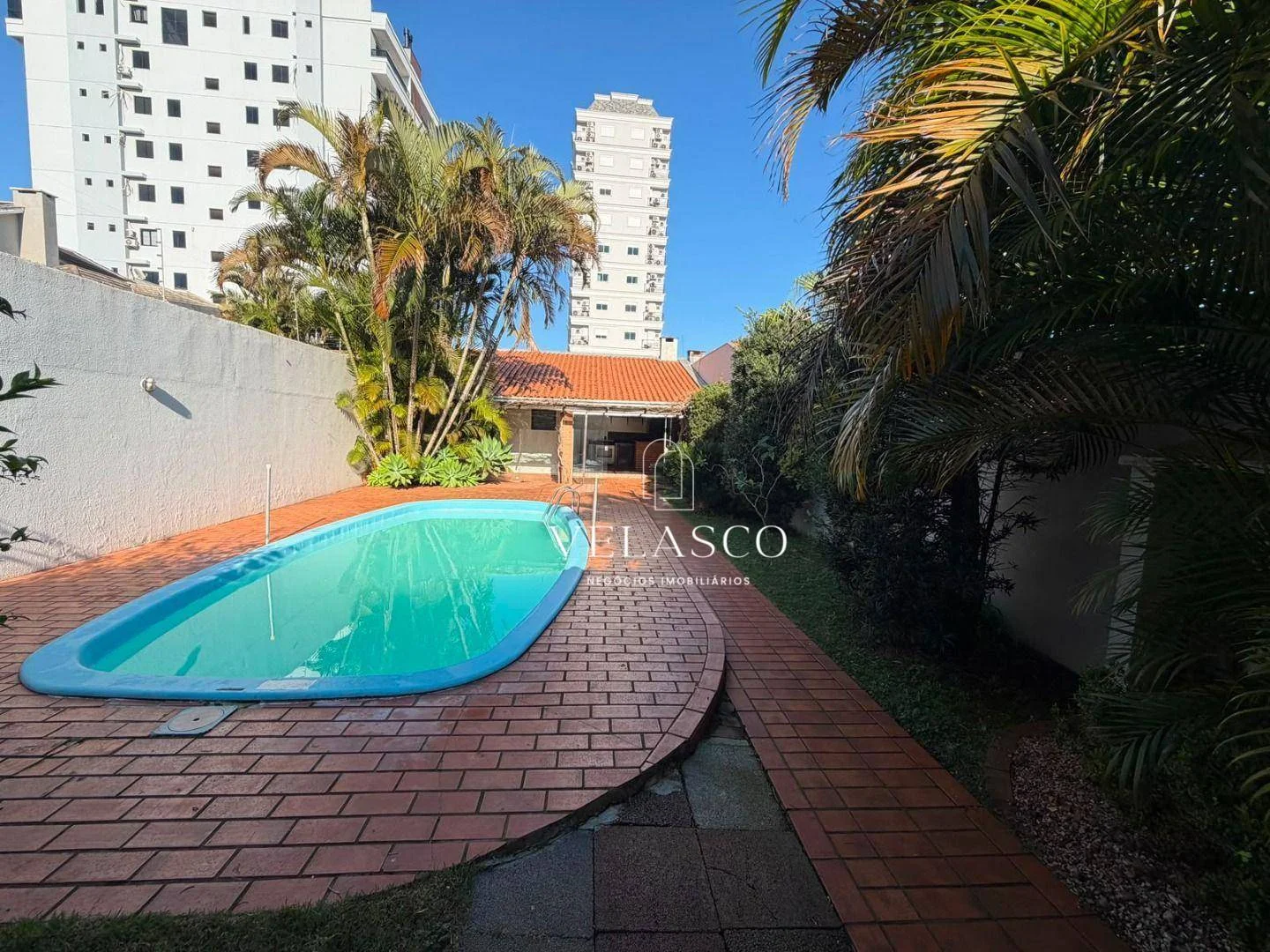 Casa com 4 dormitórios à venda, 150 m² por R$ 980.000,00 - Centro - Cascavel/PR