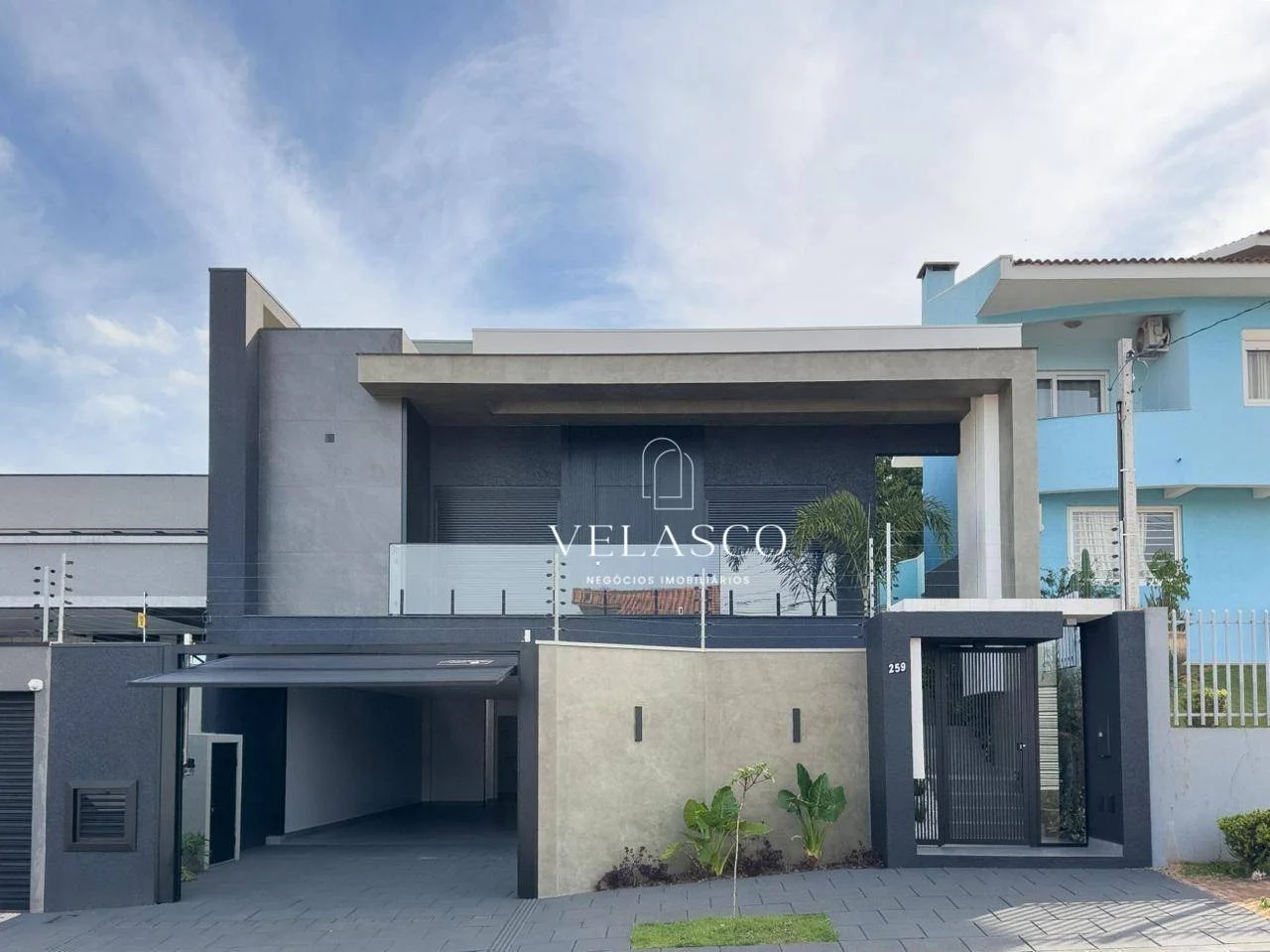 Casa com 4 dormitórios à venda, 332 m² por R$ 2.970.000 - Região do Lago 1 - Cascavel/PR