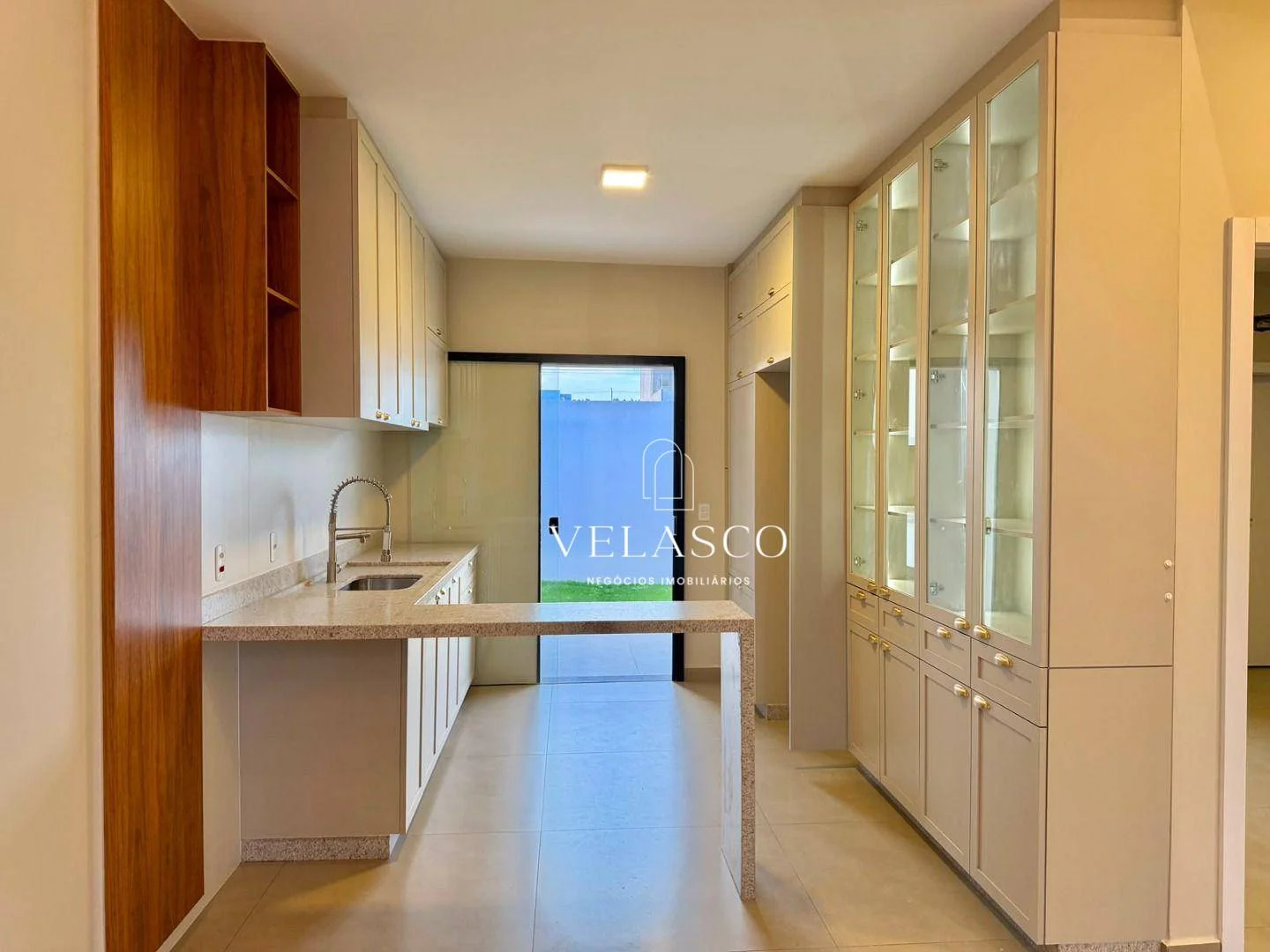 Casa Semimobiliada com 2 dormitórios à venda, 69 m² por R$ 600.000 - Recanto Tropical - Cascavel/PR